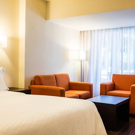 Fiesta Inn San Luis Potosi Glorieta Juarez Ngoại thất bức ảnh