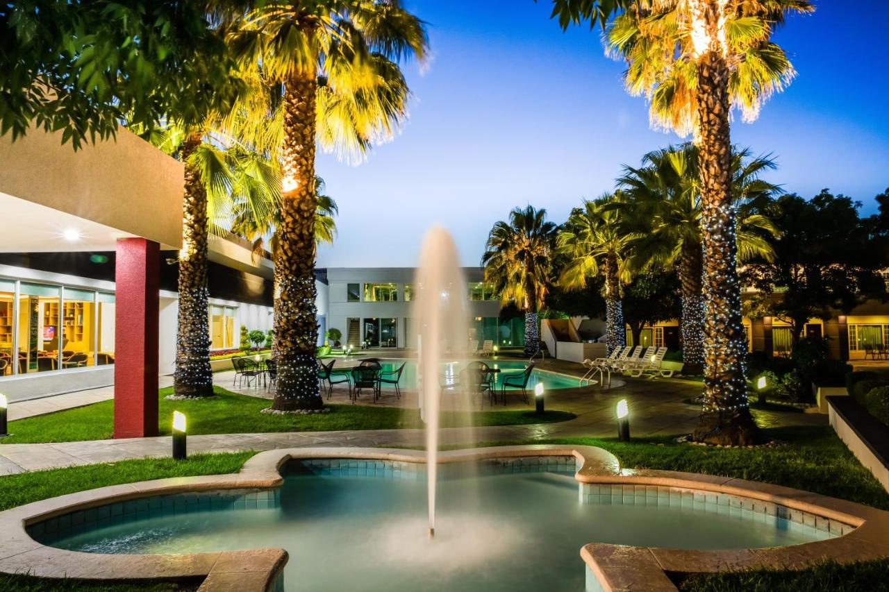 Fiesta Inn San Luis Potosi Glorieta Juarez Ngoại thất bức ảnh