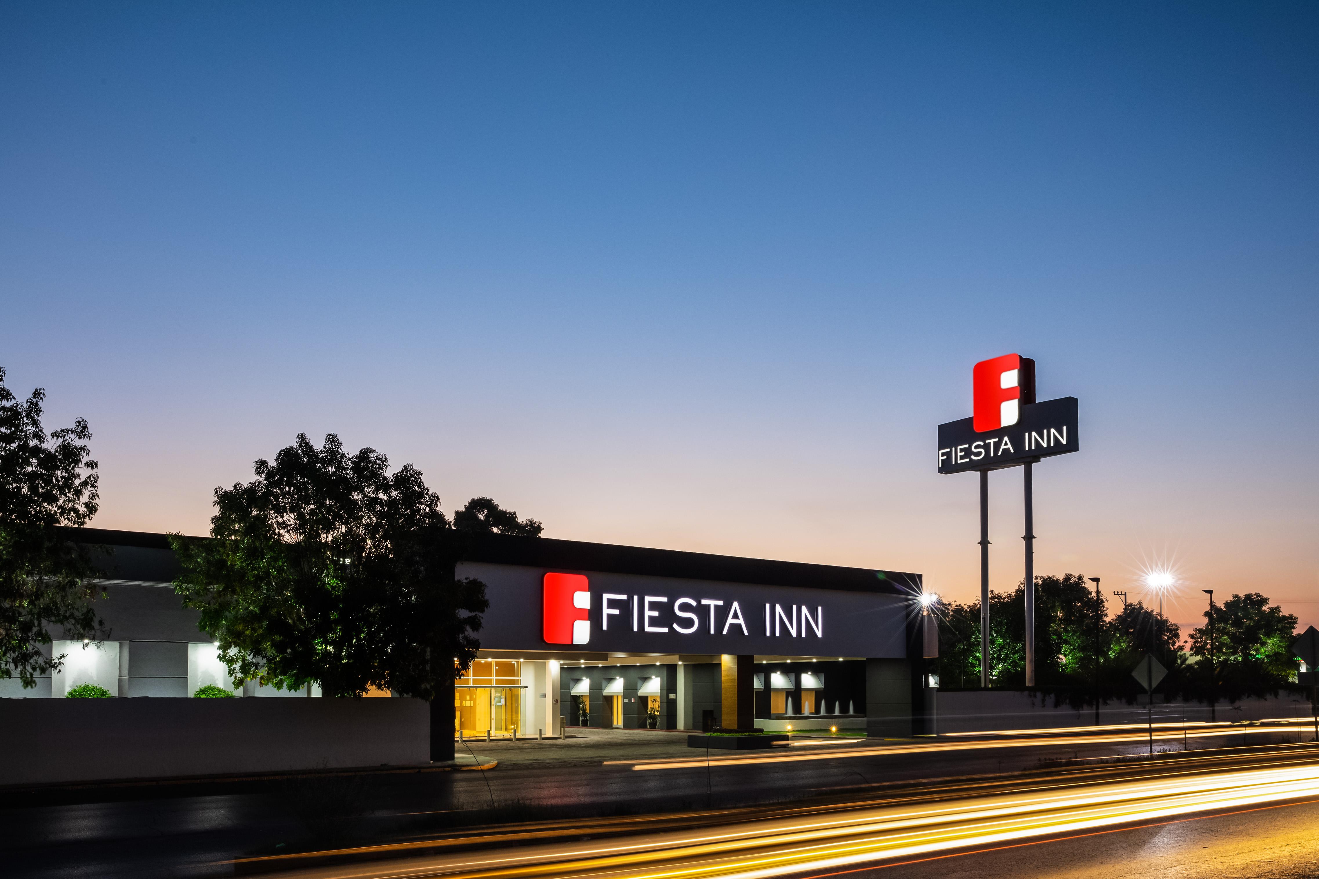 Fiesta Inn San Luis Potosi Glorieta Juarez Ngoại thất bức ảnh