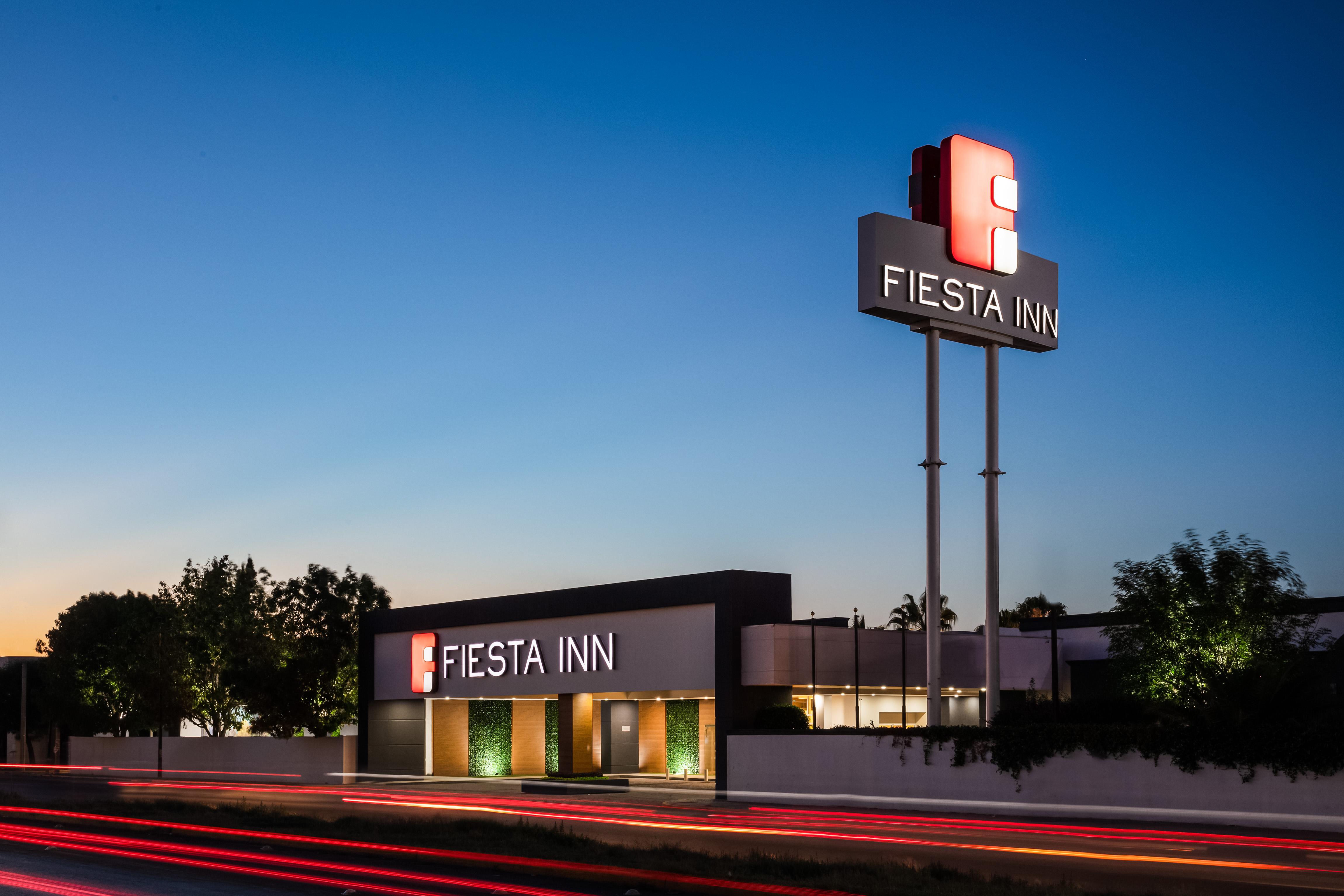 Fiesta Inn San Luis Potosi Glorieta Juarez Ngoại thất bức ảnh