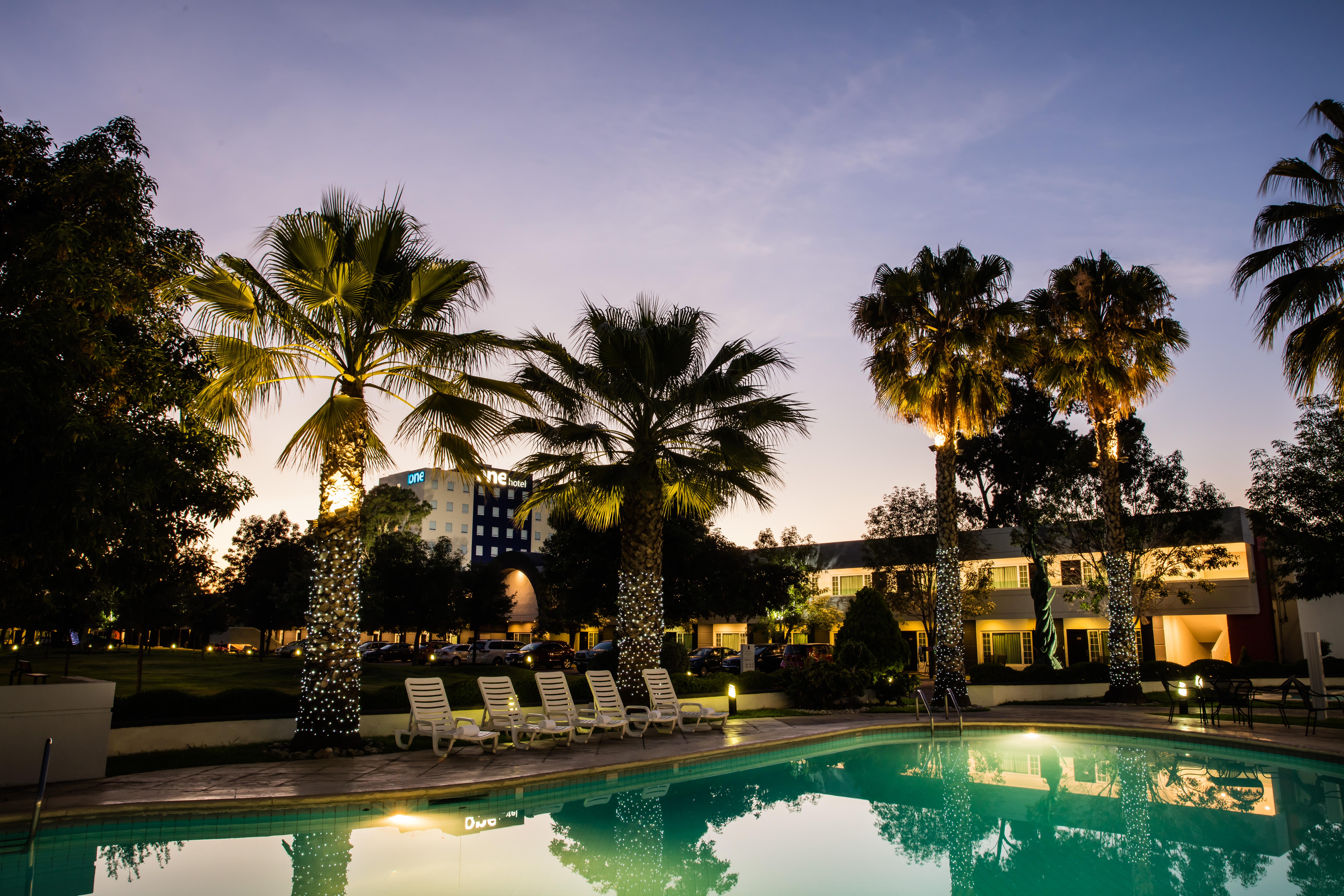 Fiesta Inn San Luis Potosi Glorieta Juarez Ngoại thất bức ảnh