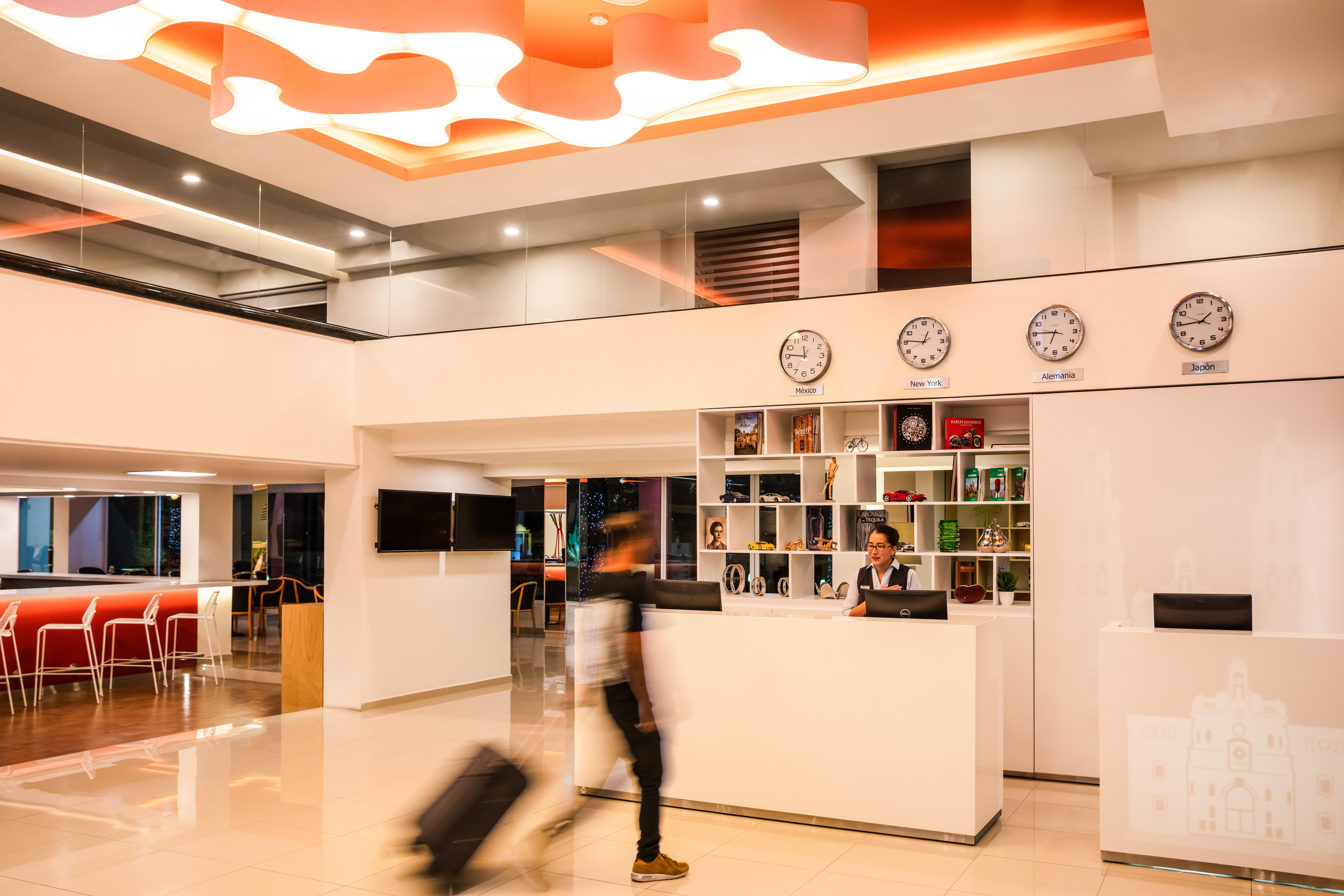 Fiesta Inn San Luis Potosi Glorieta Juarez Ngoại thất bức ảnh