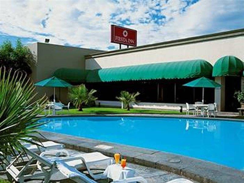 Fiesta Inn San Luis Potosi Glorieta Juarez Ngoại thất bức ảnh