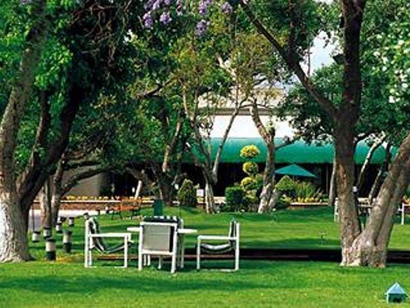 Fiesta Inn San Luis Potosi Glorieta Juarez Ngoại thất bức ảnh